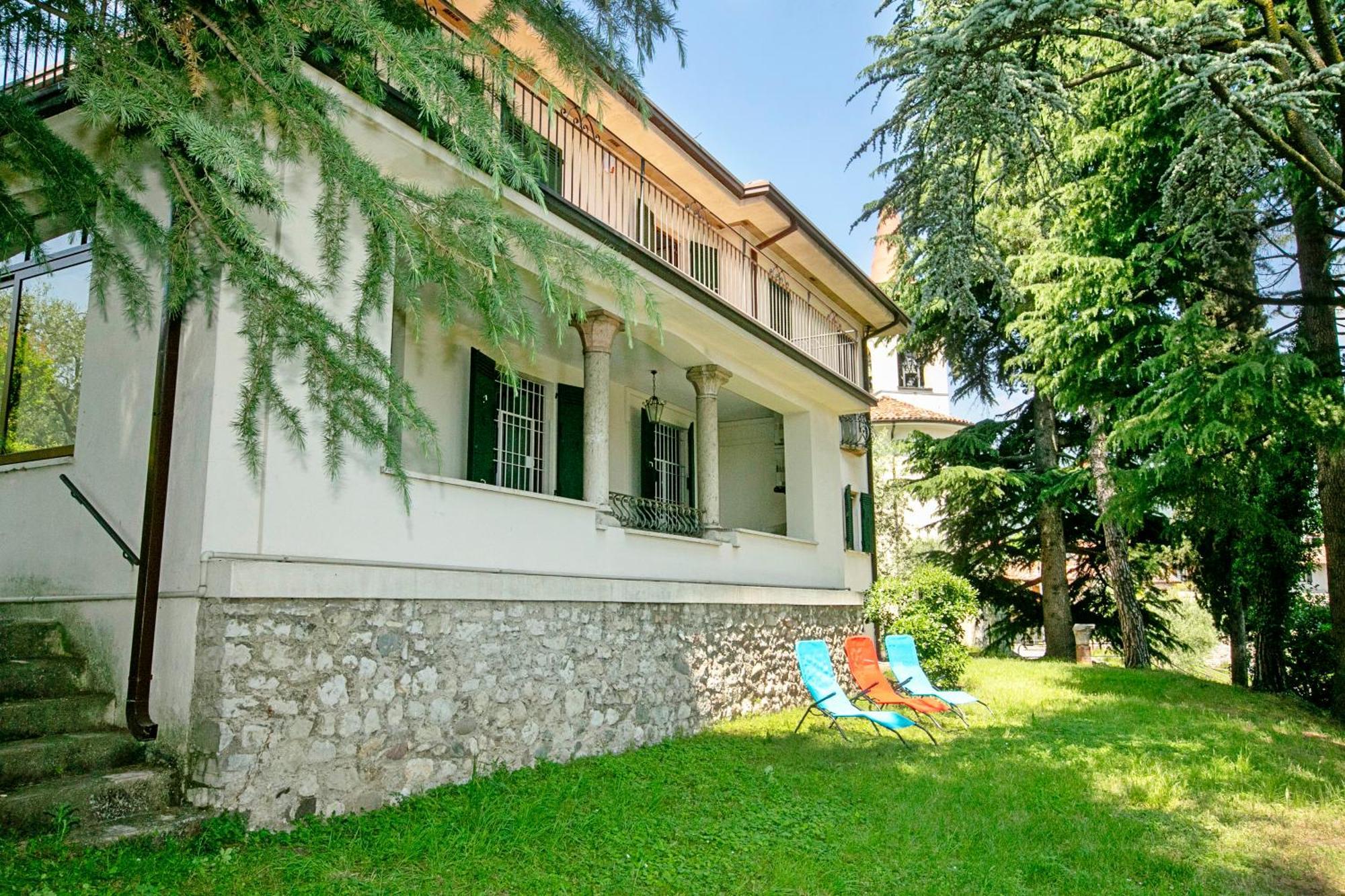 Villa Alberti 900M From Garda Lake - Happy Rentals Сало Экстерьер фото